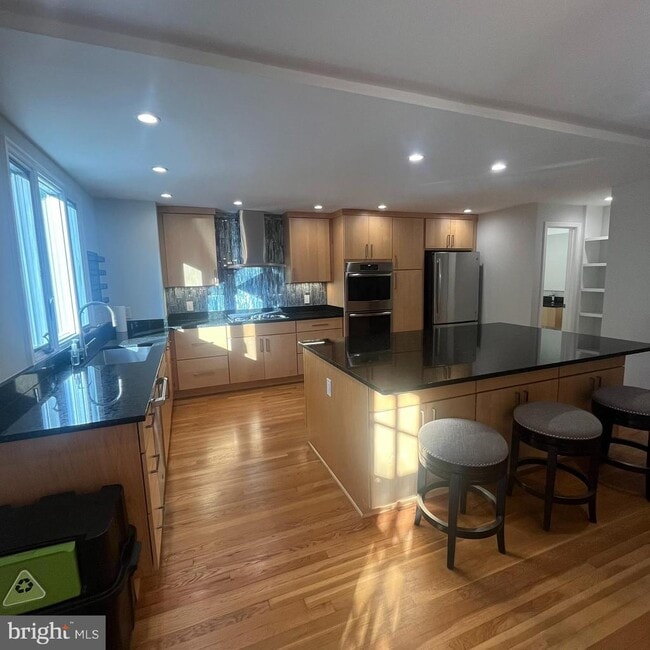 Photo - 315 N Maple Ave