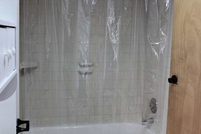 Building Photo - 6326 NY-23 Unit 2