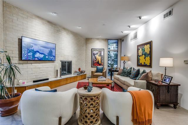 Building Photo - 3718 Holland Ave Unit 3 Rental