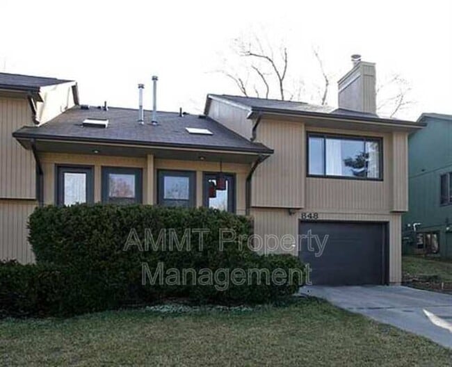 Building Photo - JR Real Estate: 848 Dover Street