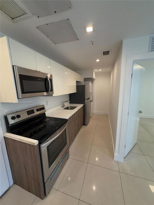 Photo - 829 SW 18th Ave Unit 109