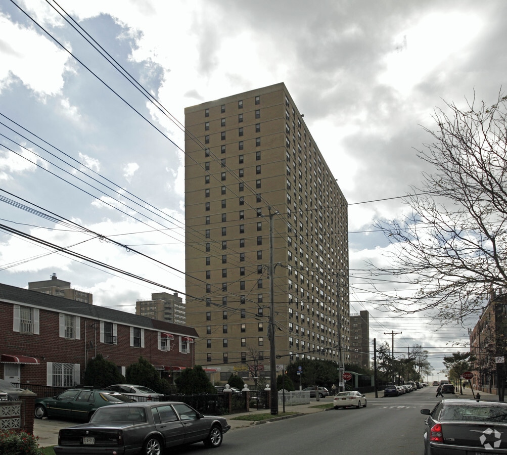 Primary Photo - Friendset Apartments