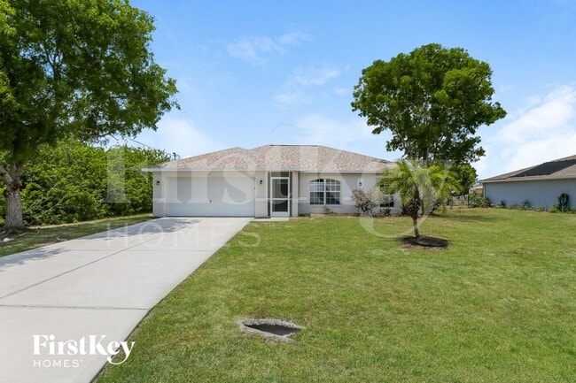 Building Photo - 215 Mossrosse St