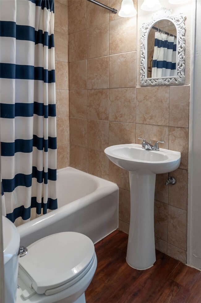 Building Photo - 405 W Clay St Unit 1