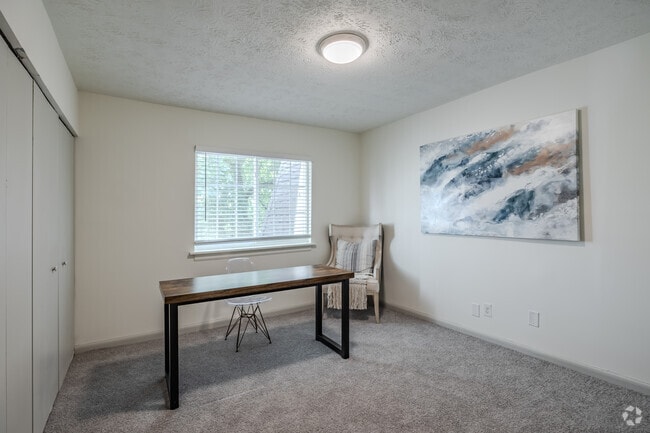 3BR, 2BA - 1200SF - Bedroom 1