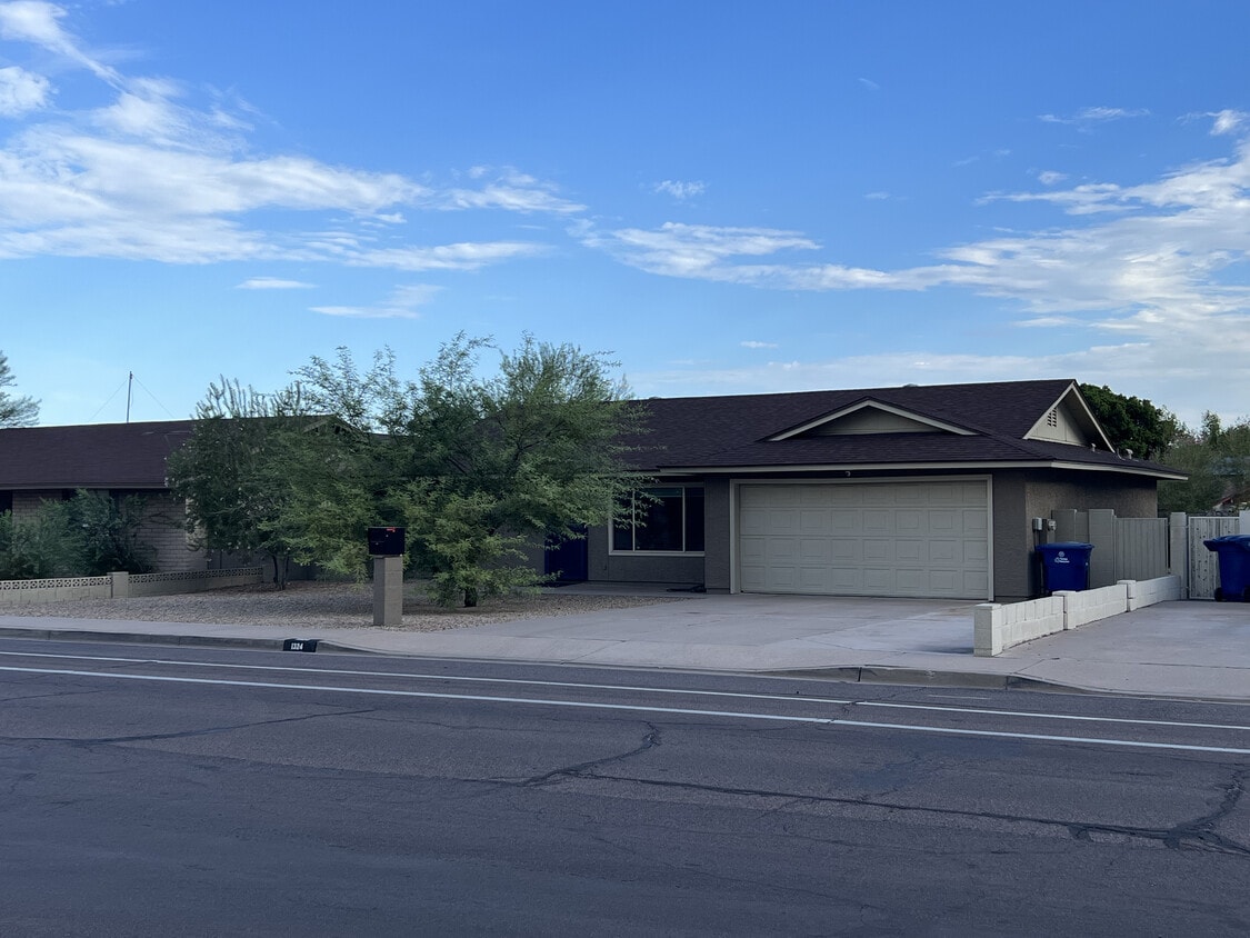 Front of house - 1324 W 13th St (Tempe, AZ)