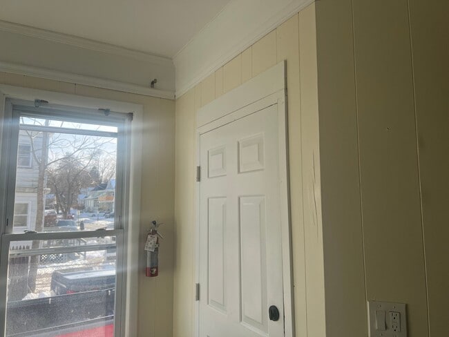 Building Photo - 8 Fox Terrace