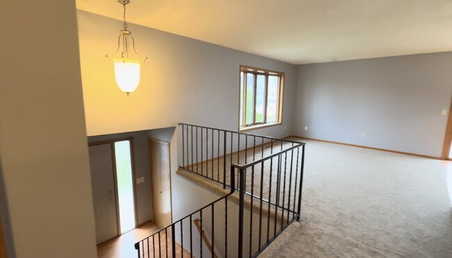 Photo - Discover Spacious Comfort in Apple Valley: Elegant 2-Bed, 2-Bath Townhouse on Endicott Way!