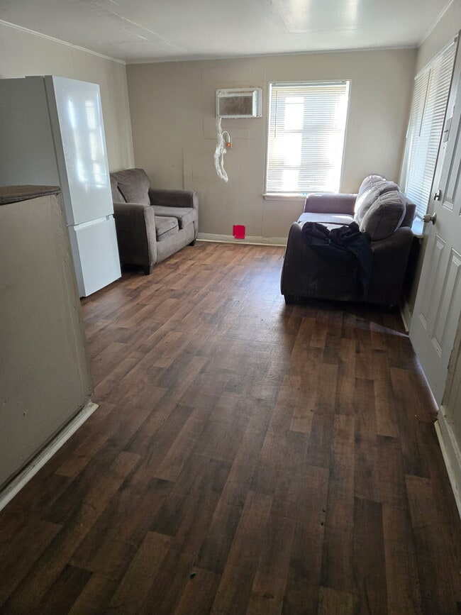 Photo - 1512 1/2 Chandler St