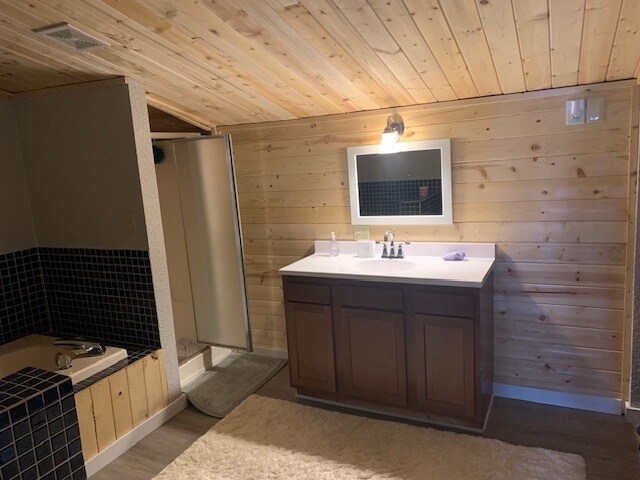 Photo - 807 E South Ave