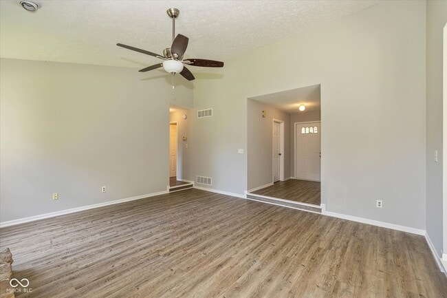 Photo - 7313 Shanna Cir