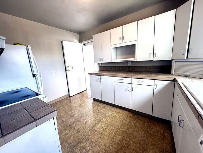 Photo - Newly available 2 bed/1 bath duplex
