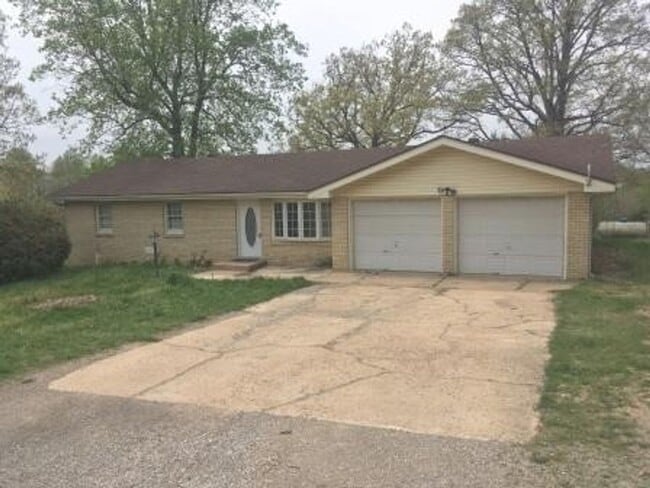 Country Living 3 bedroom home on 3 acres! ... - Country Living 3 bedroom home on 3 acres! ...