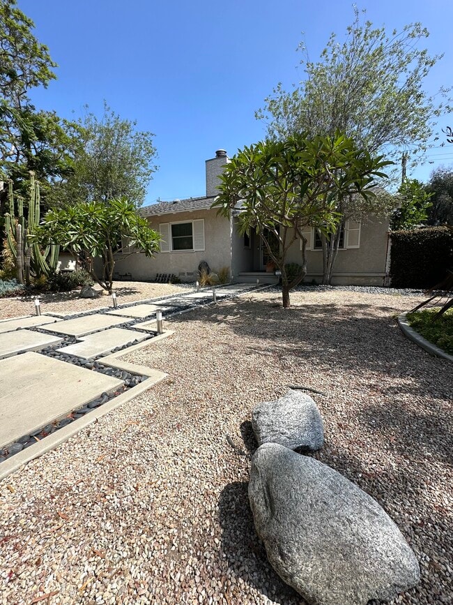 Building Photo - 3282 Stoner Ave Rental