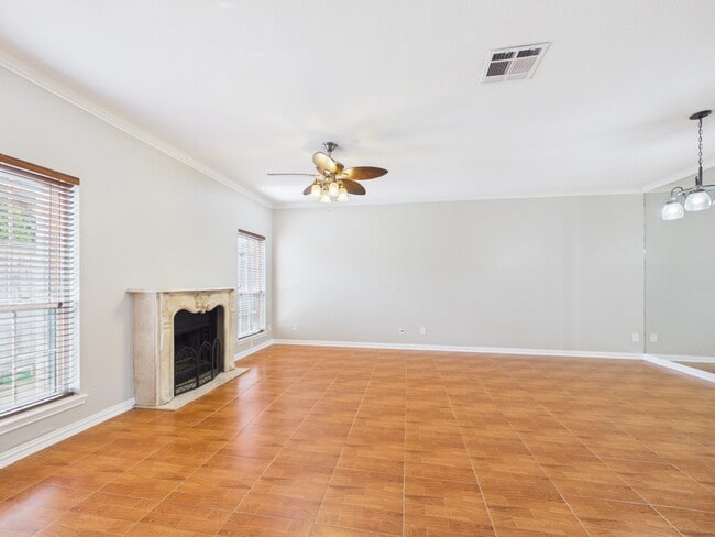 Photo - 4001 Tanglewilde St Unit 709