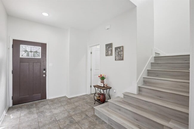 Photo - 132 Brittany Ln