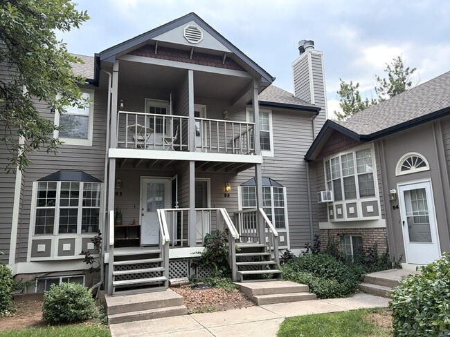Building Photo - 2828 Silverplume Dr