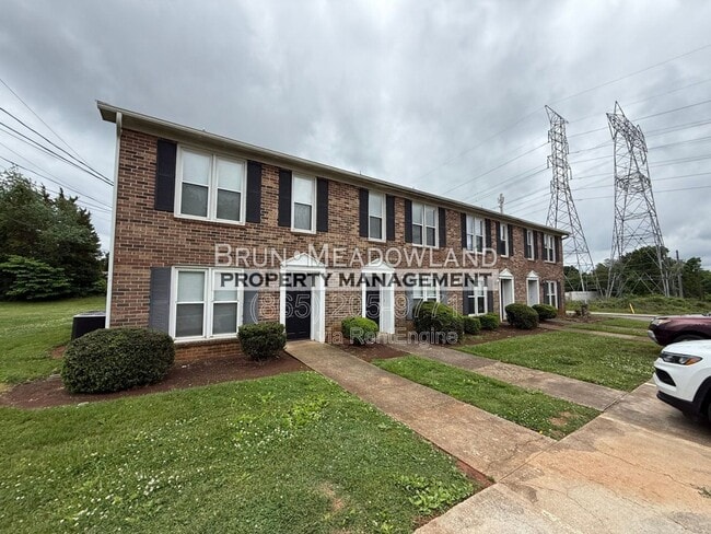 Photo - 9116 Parktop Ln NW