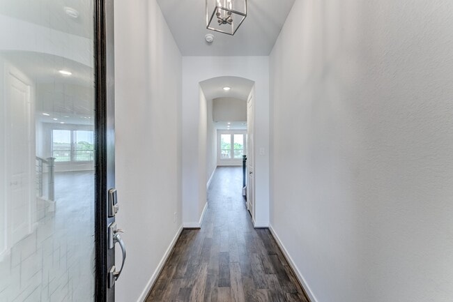 Photo - 6570 Scarlet Pond Ln
