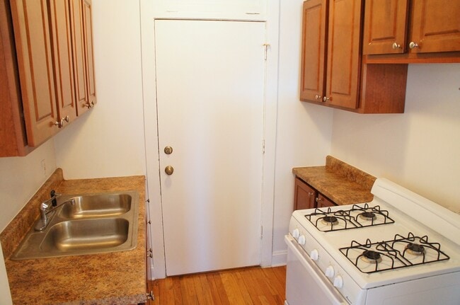 Photo - 2647 N Spaulding Ave