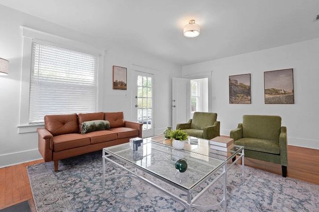 Photo - 1004 E 33rd St Townhome