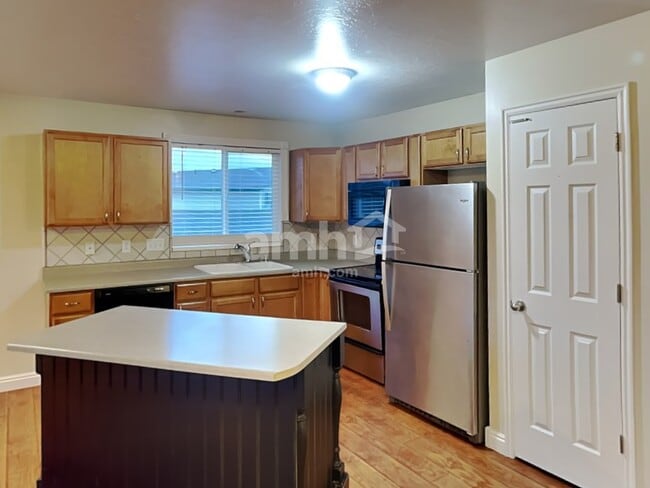 Photo - 1015 Westbury Ct