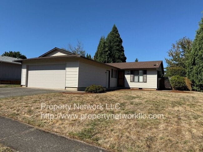 Building Photo - Great 3 Bedroom 2 Bath Ranch Style Home in...