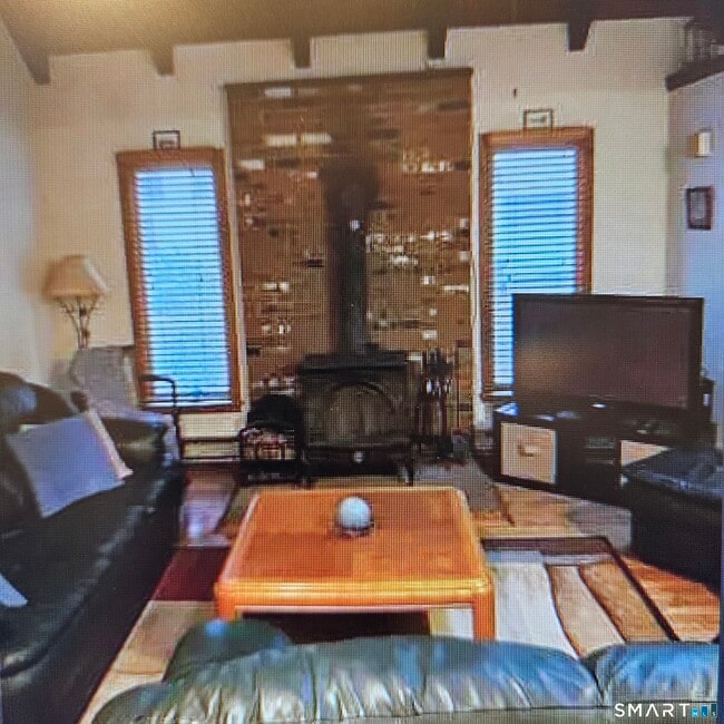 Photo - 47 Broadway S