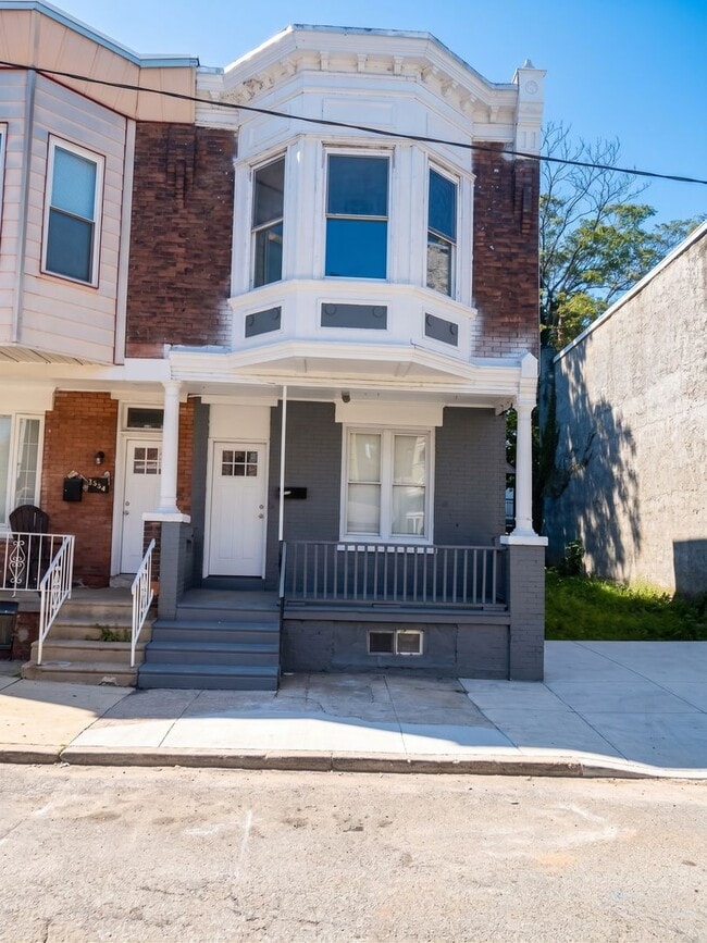 Photo - 5030 Summer St