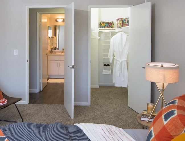 Photo - Glenoaks Gardens