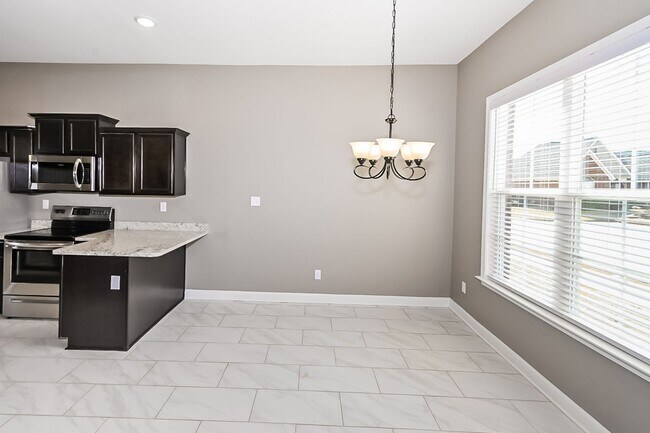 Photo - GlenCircle8886 Unit 1