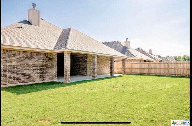 Photo - 2613 Crystal Ann Dr