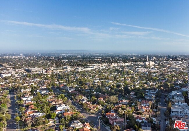 Building Photo - 10430 Wilshire Blvd Unit 2001 Rental