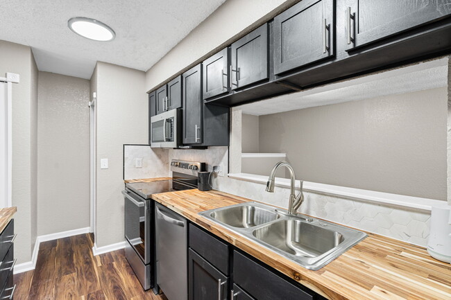 Photo - 2826 S 55th St