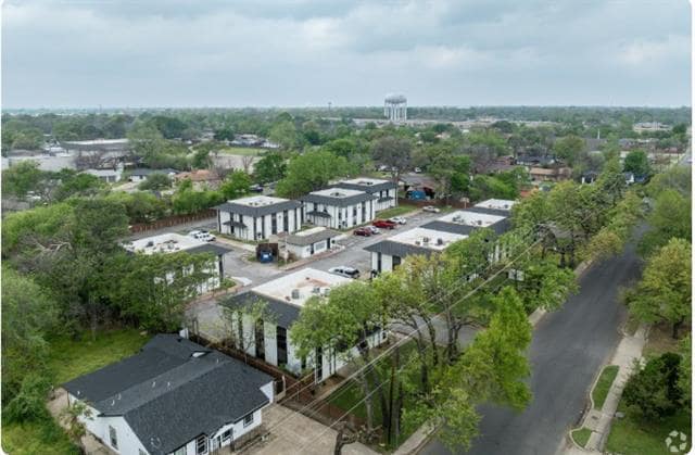 Building Photo - 313 Rolston Rd Unit 309-102