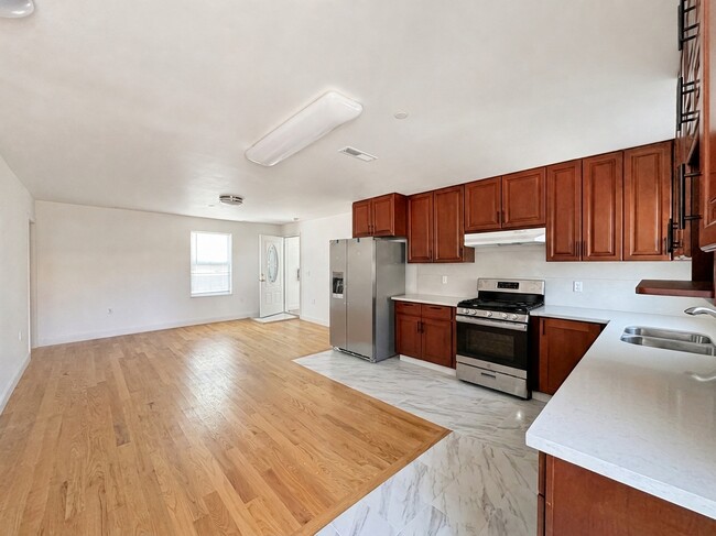 Photo - 1506 Lincoln Ave