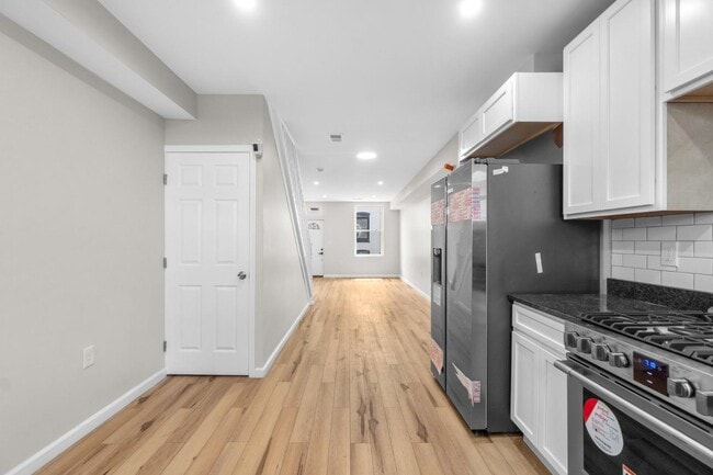 Photo - 3326 Noble St