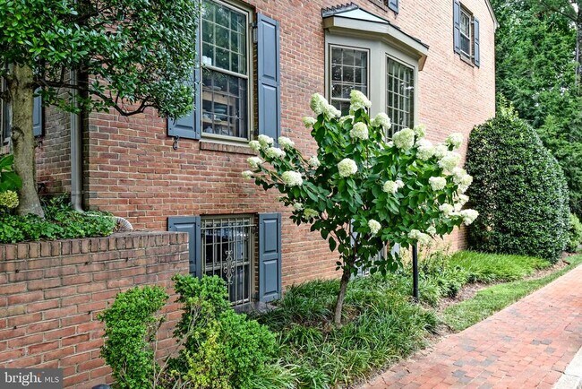 Photo - 5153 Westbard Ave