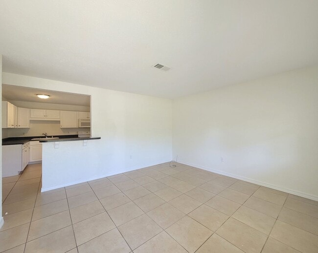 Photo - 215 Combs Manor Ct NW