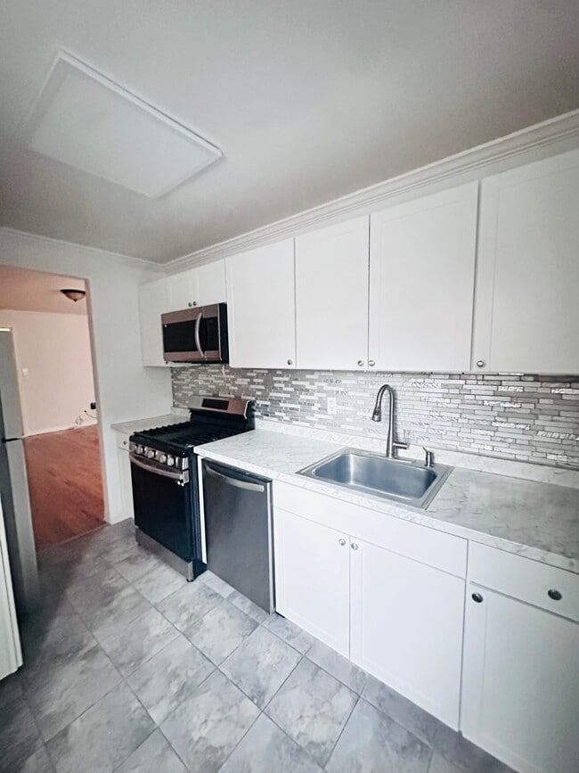 Photo - 210 Atlantic Ave