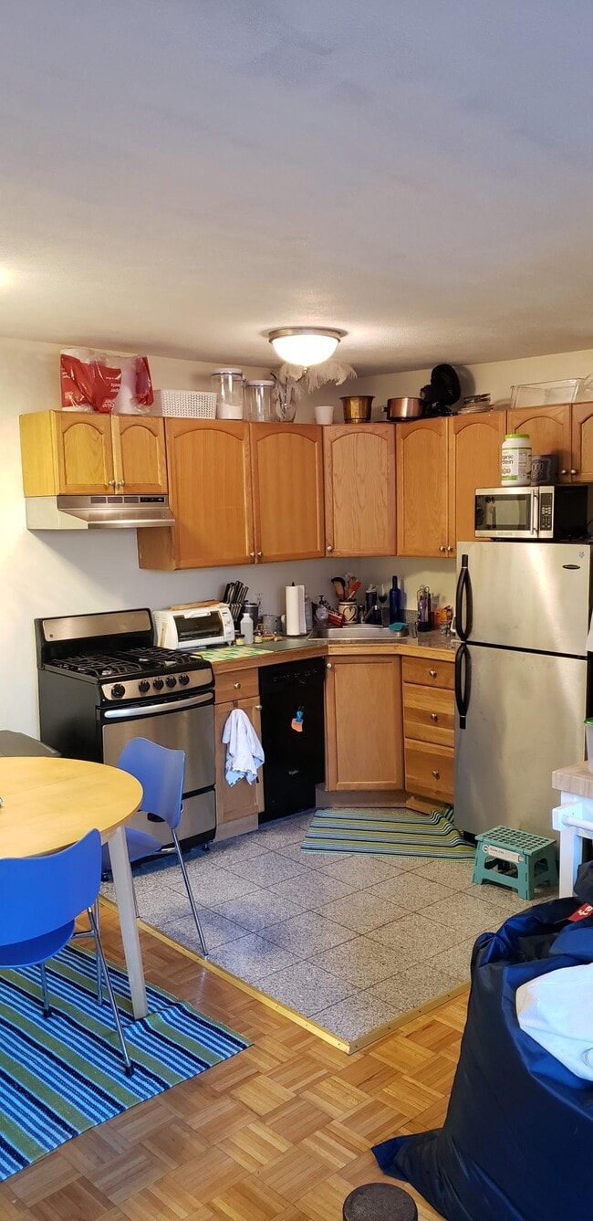 Photo - 145 Endicott St Unit 6