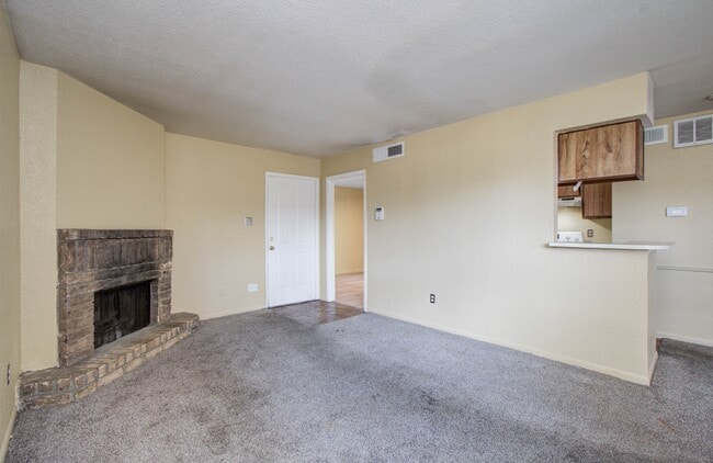 Photo - 9000 Bissonnet St
