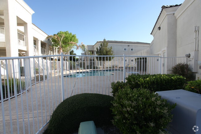 Photo - Desert Meadows Apartments