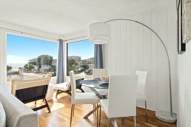 Photo - 2464 Hermosa Ave