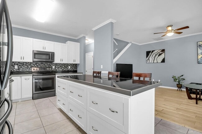 Photo - 165 Grand Oaks Dr