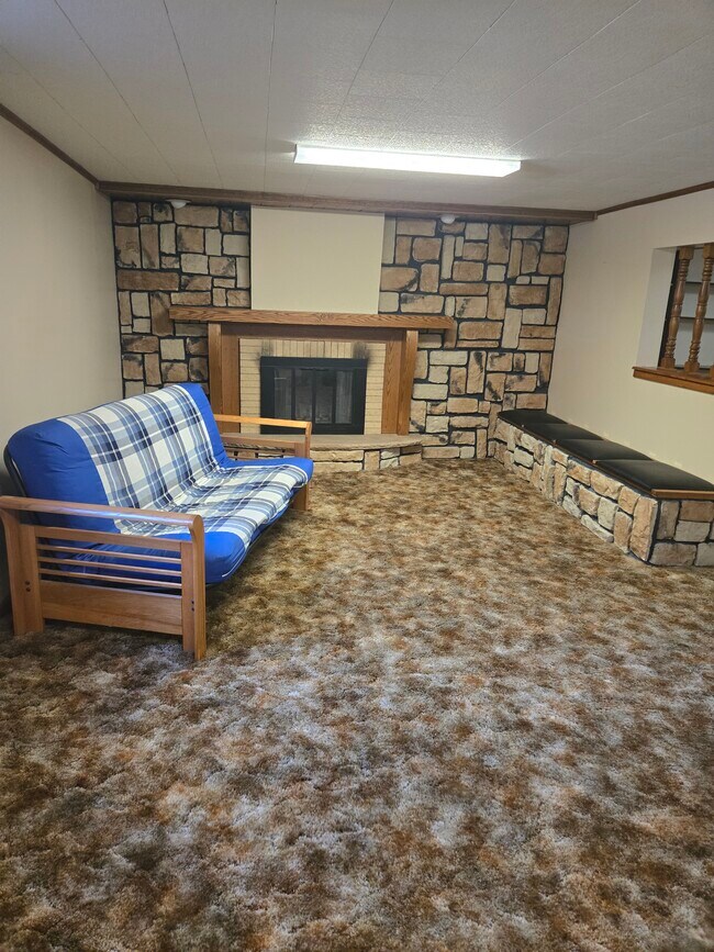 Additional living area - 4016 W Severn Cir Unit Studio Apartment