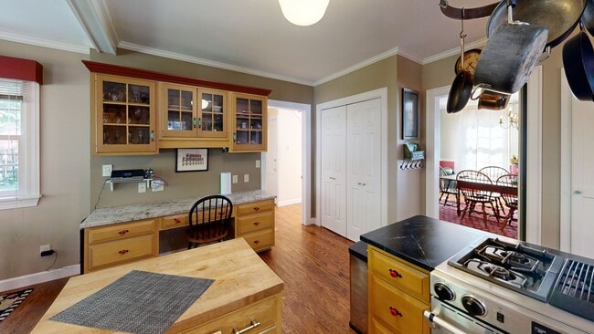 Photo - 45 Common St Unit Room 2