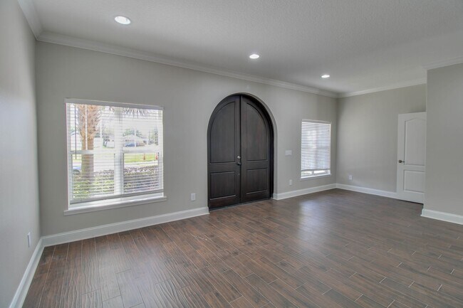 Photo - 1761 Indiana Ave
