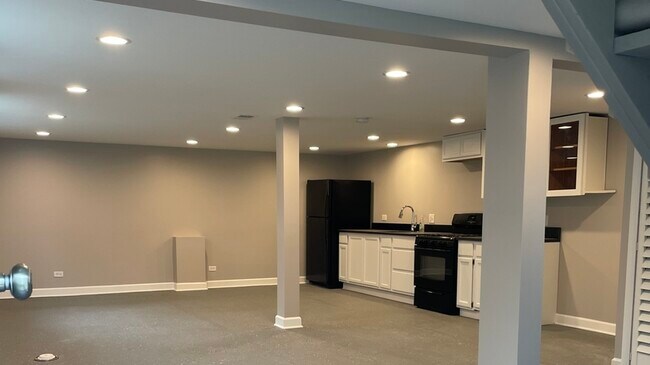 Photo - 8422 S Buffalo Ave