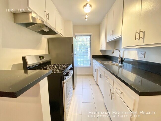 Photo - 1155 N Curson Ave Unit 4